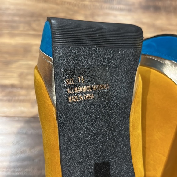 High platform stiletto heels velvety yellow gold and blue shoes by Qupid - Picture 7 of 10